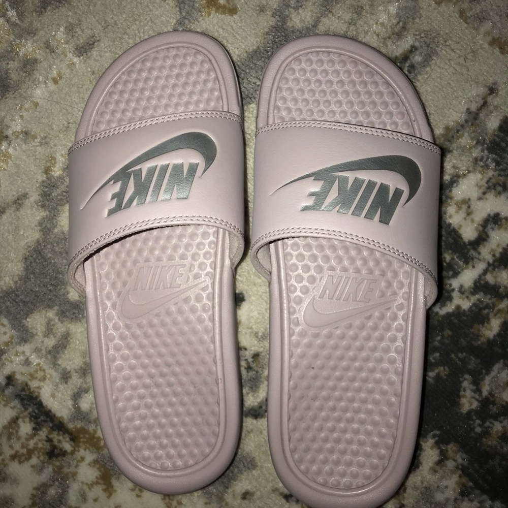 Women Nike Slides Size 7